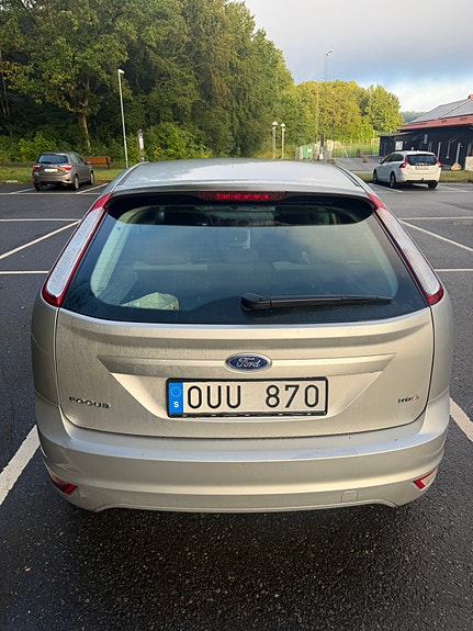 Ford Focus 2 of 11