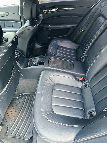 Mercedes-Benz CLS350 7 of 9