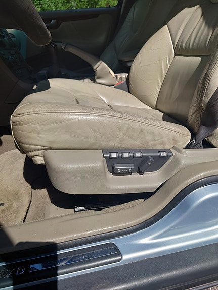 Volvo V70 7 of 10