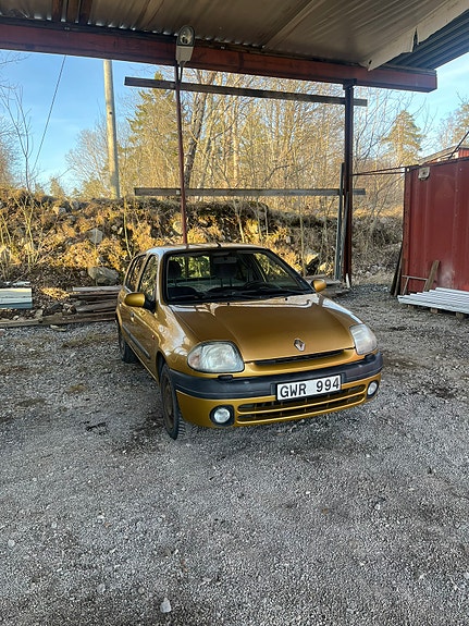 Renault Clio 3 of 5