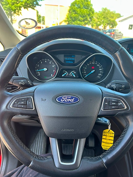 Ford C-Max 4 of 4
