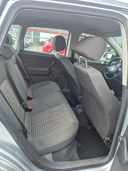 Volkswagen Polo 11 of 16