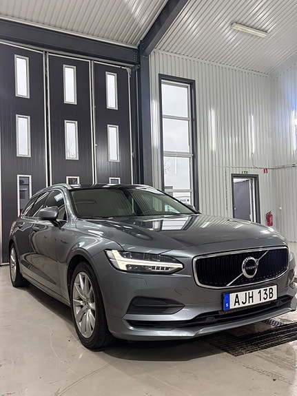Volvo V90 3 of 9
