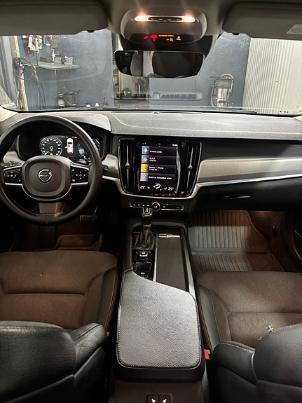 Volvo V90 7 of 9