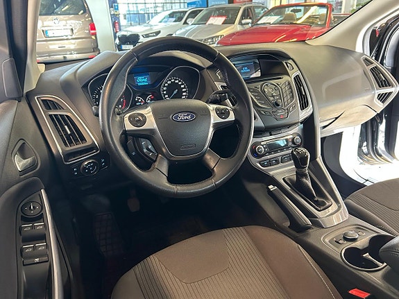 Ford Focus 11 of 17