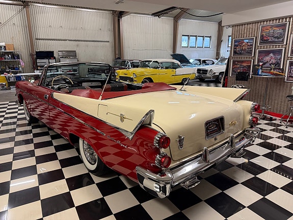Dodge Custom Royal 11 of 24