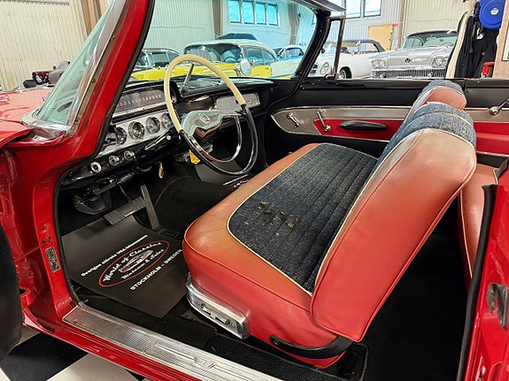 Dodge Custom Royal 17 of 24