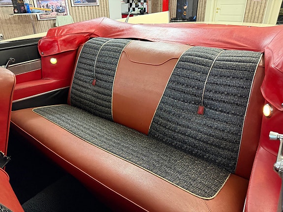 Dodge Custom Royal 20 of 24