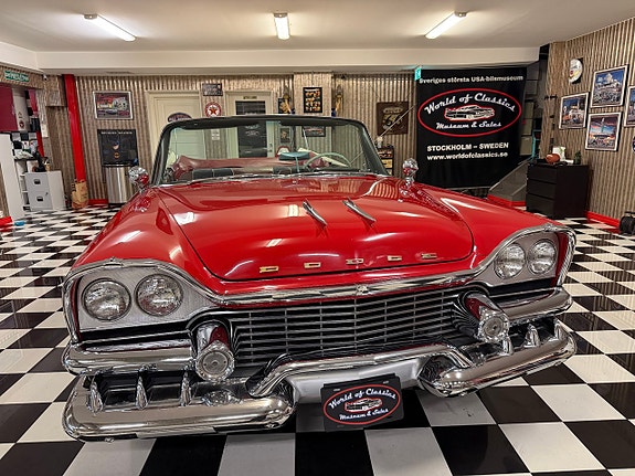 Dodge Custom Royal 2 of 24