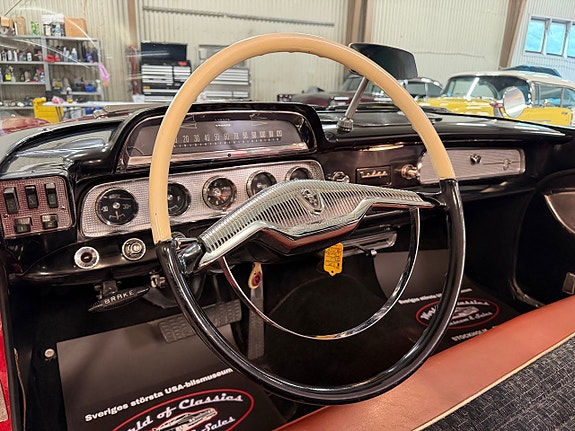 Dodge Custom Royal 18 of 24