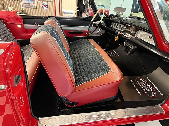 Dodge Custom Royal 22 of 24