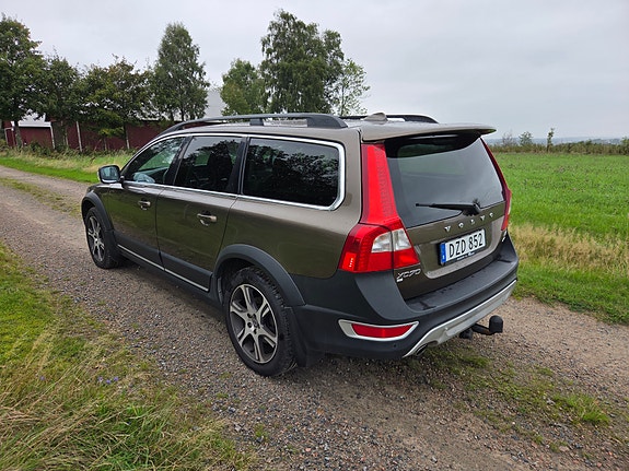 Volvo XC70 3 of 6