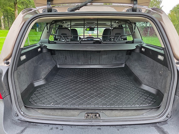 Volvo XC70 4 of 6