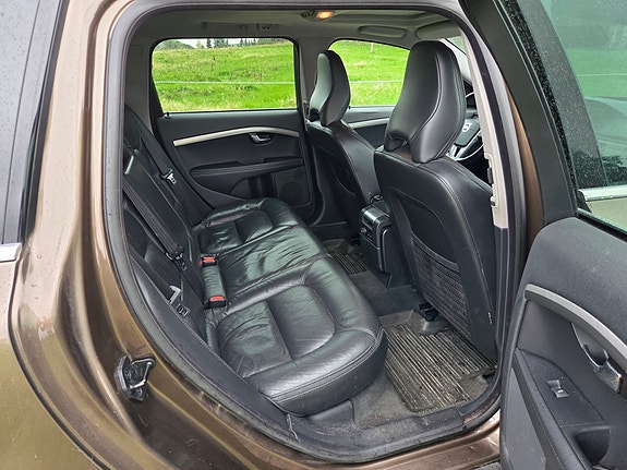Volvo XC70 5 of 6