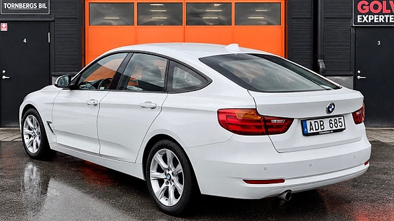 BMW 320d 3 of 6