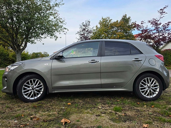 Kia Rio 4 of 11