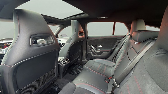 Mercedes-Benz CLA250 e 12 of 30