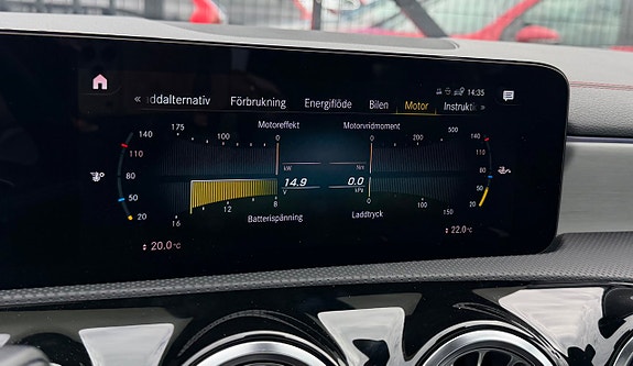 Mercedes-Benz CLA250 e 25 of 30