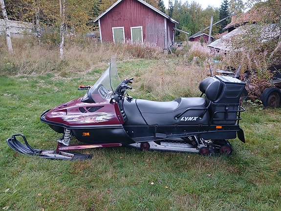 Lynx ST 600 2 of 8