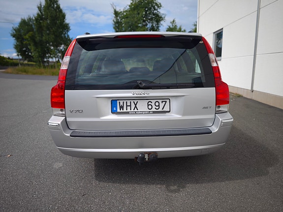 Volvo V70 4 of 7