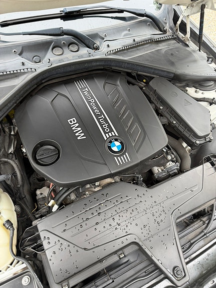 BMW 320d 13 of 14