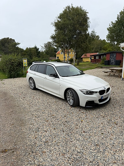 BMW 320d 2 of 14