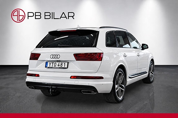 Audi Q7 7 of 27