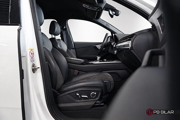 Audi Q7 12 of 27