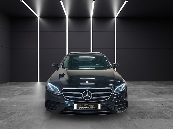 Mercedes-Benz E220 d 2 of 28