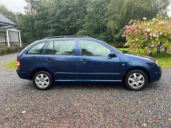 Skoda Fabia 4 of 10