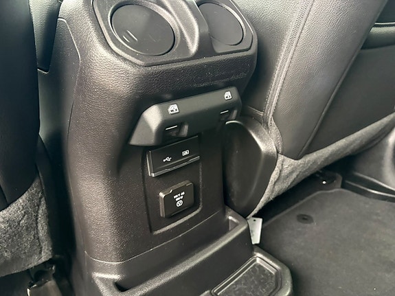 Jeep Wrangler 16 of 20