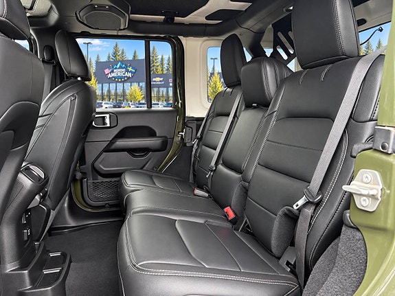 Jeep Wrangler 10 of 20