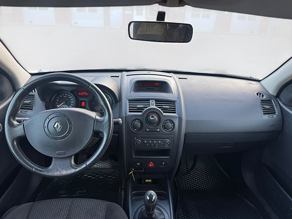 Renault Megane 7 of 12