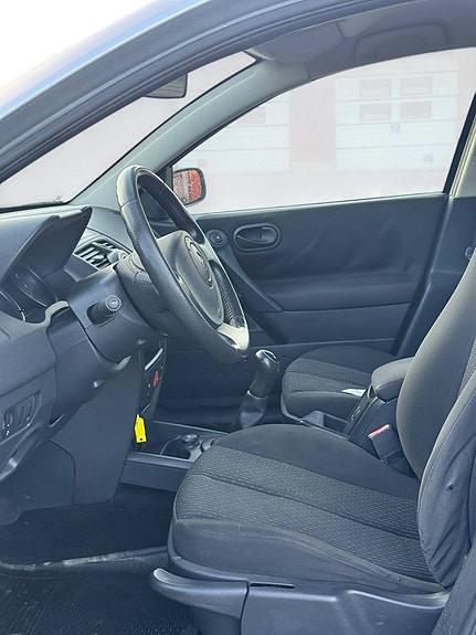 Renault Megane 8 of 12