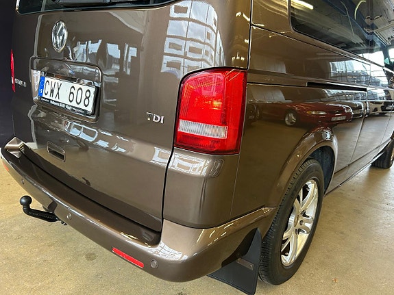 Volkswagen Multivan 20 of 25