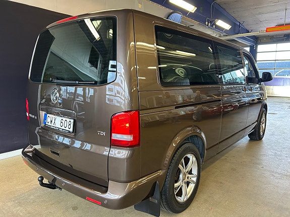 Volkswagen Multivan 4 of 25