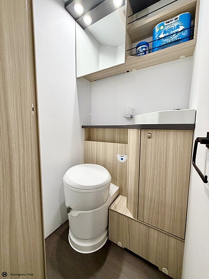 Sun Living S-serien 75 SL | ALDE | AC | 14 of 19