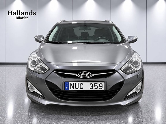 Hyundai i40 2 of 13
