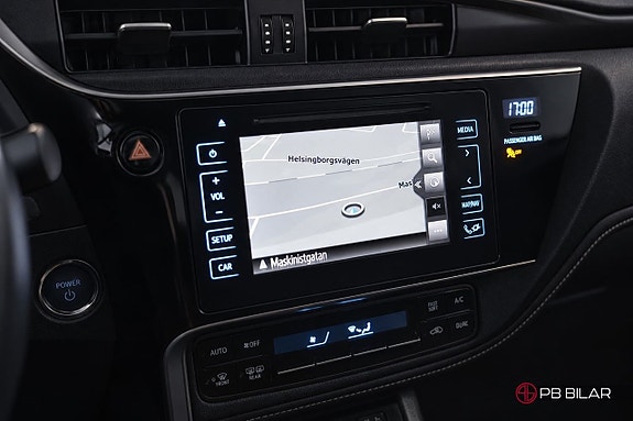 Toyota Auris 16 of 21