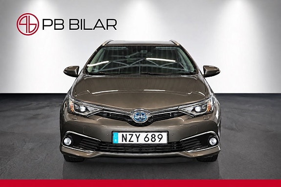Toyota Auris 3 of 21