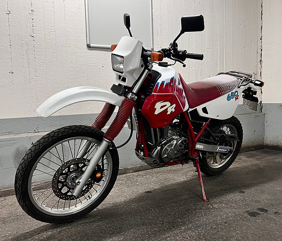 Suzuki Dr650 4 of 5