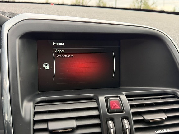 Volvo XC60 24 of 30