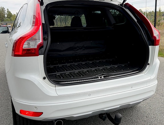 Volvo XC60 30 of 30