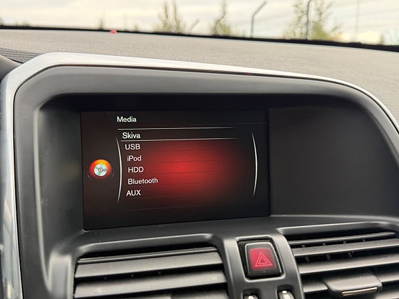 Volvo XC60 18 of 30