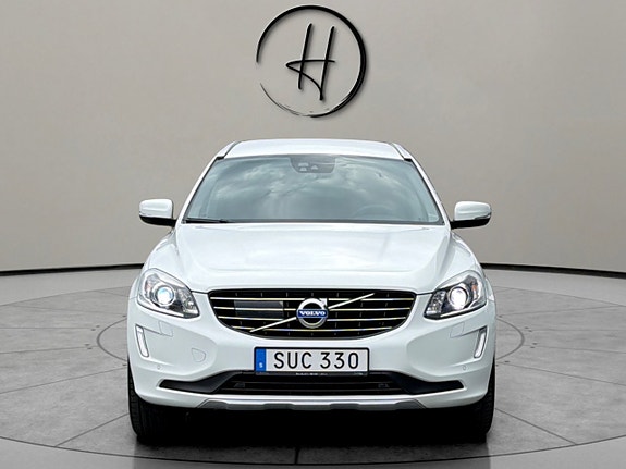 Volvo XC60 3 of 30