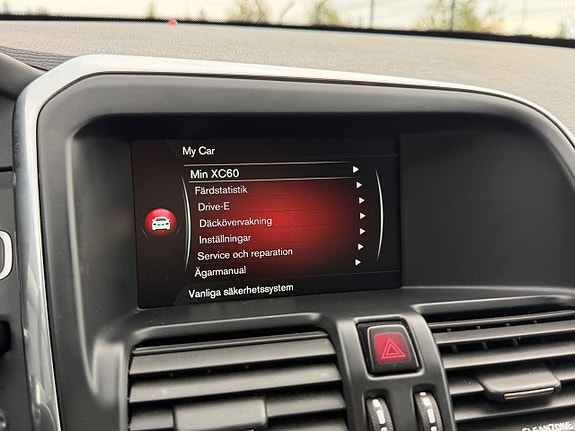Volvo XC60 21 of 30