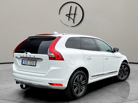 Volvo XC60 7 of 30