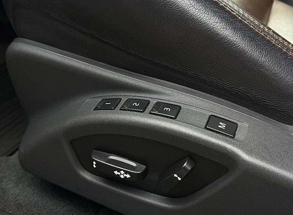 Volvo XC60 28 of 30