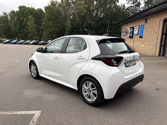 Mazda 2 3 of 12