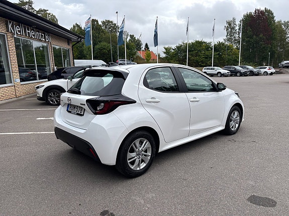 Mazda 2 5 of 12